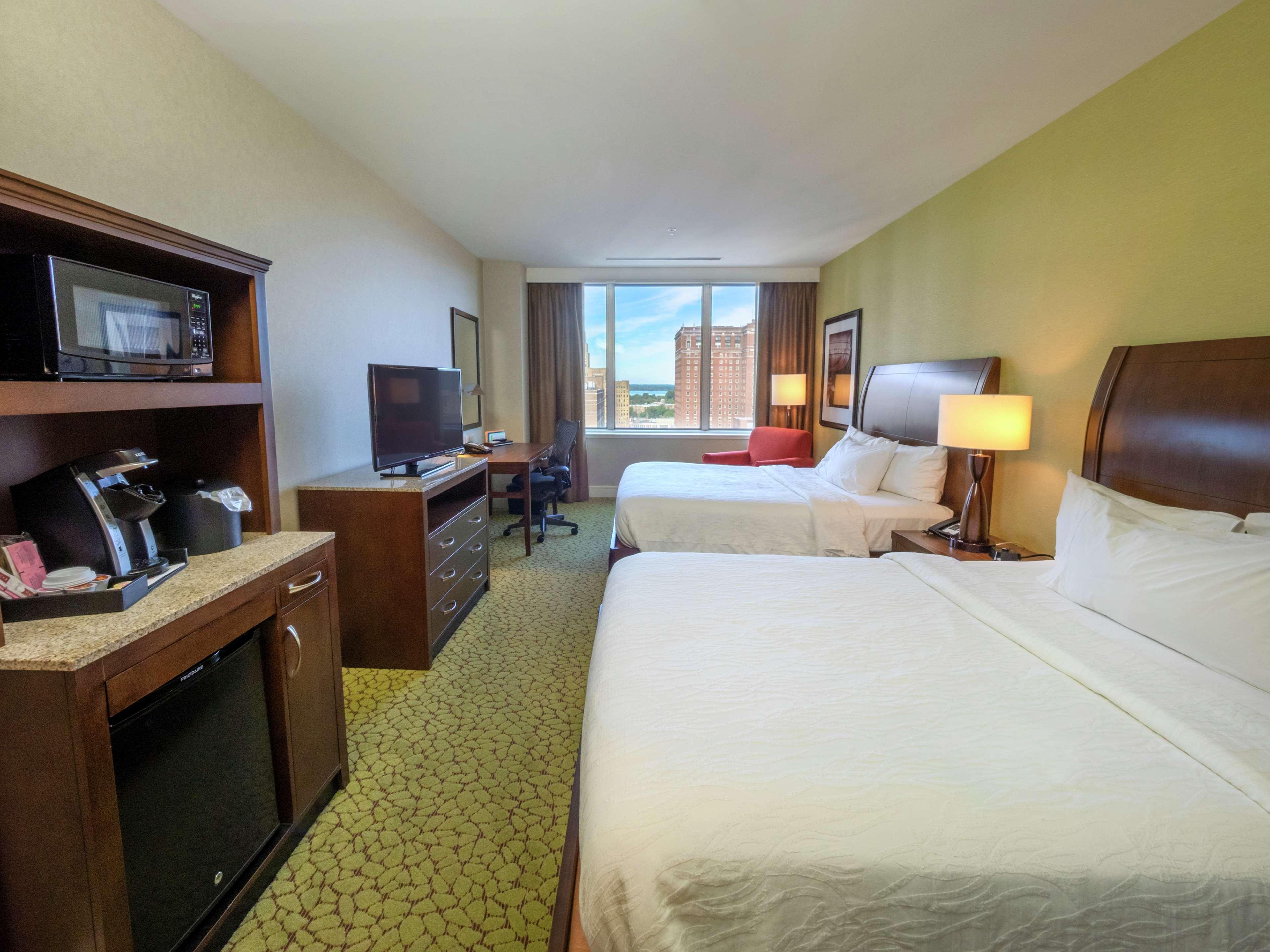 The Hilton Garden Inn Buffalo-Downtown Buitenkant foto