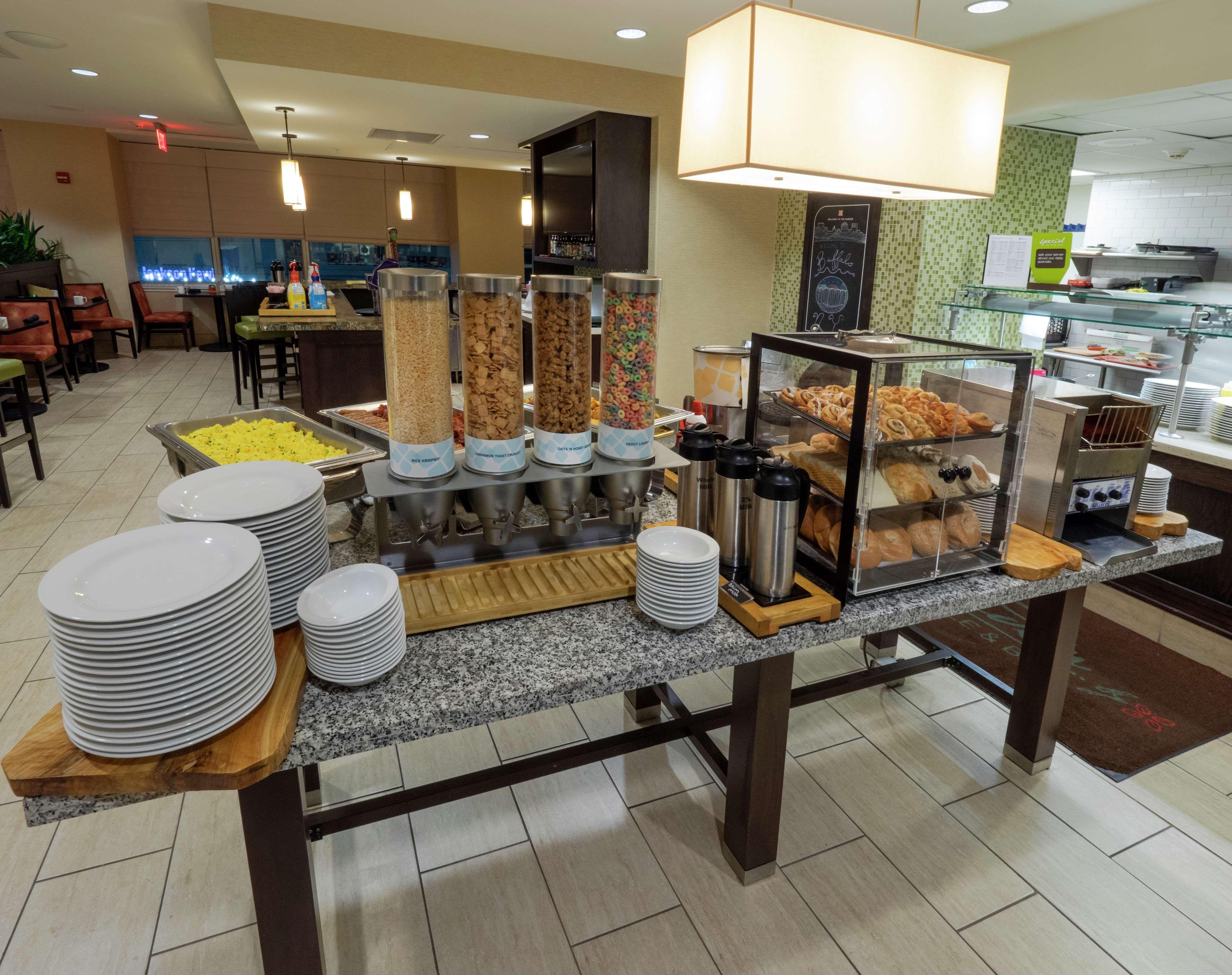 The Hilton Garden Inn Buffalo-Downtown Buitenkant foto