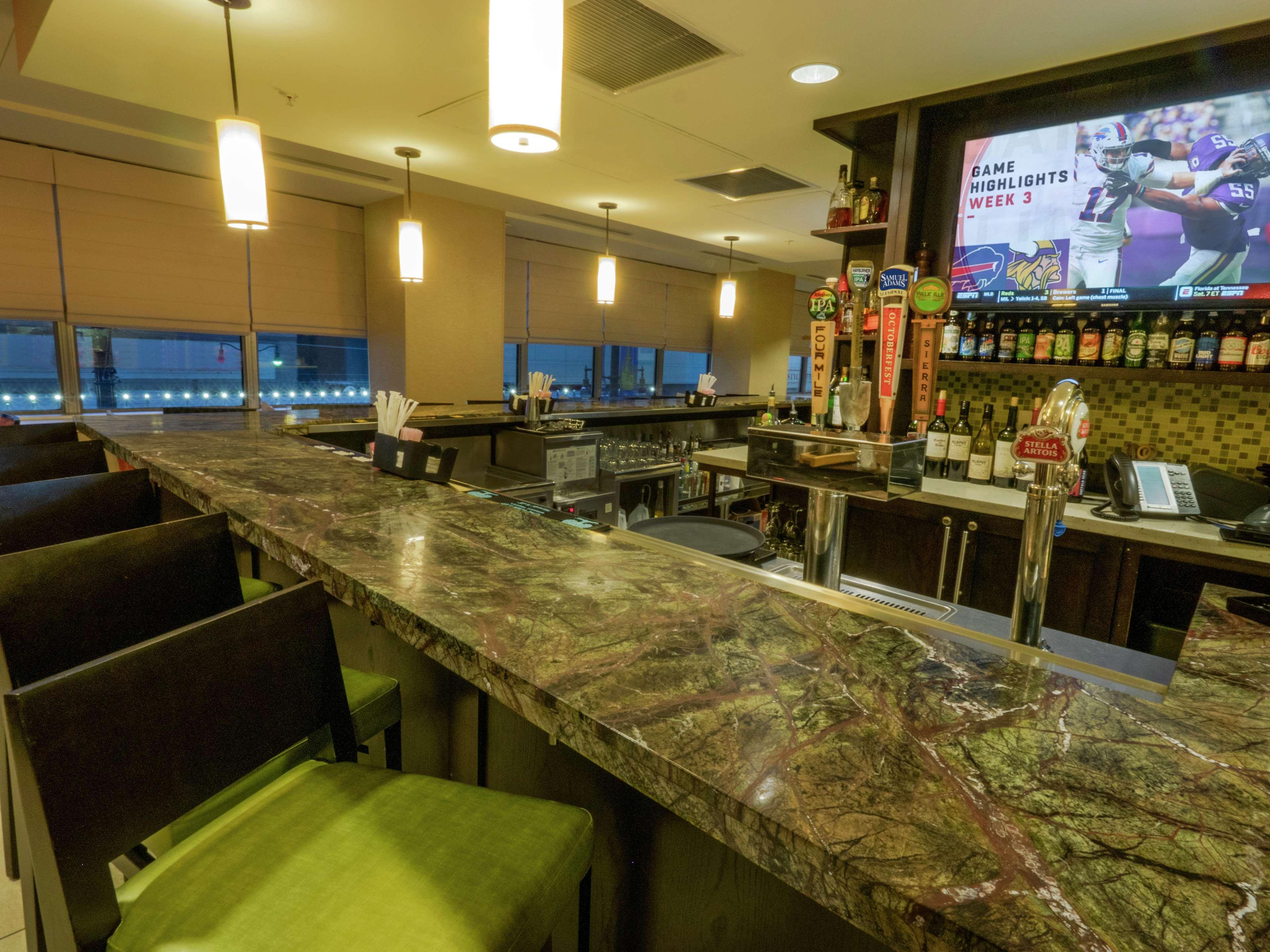 The Hilton Garden Inn Buffalo-Downtown Buitenkant foto